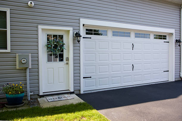 24/7 Emergency Garage Door Panel Replacement experts in Waikoloa Village, HI
